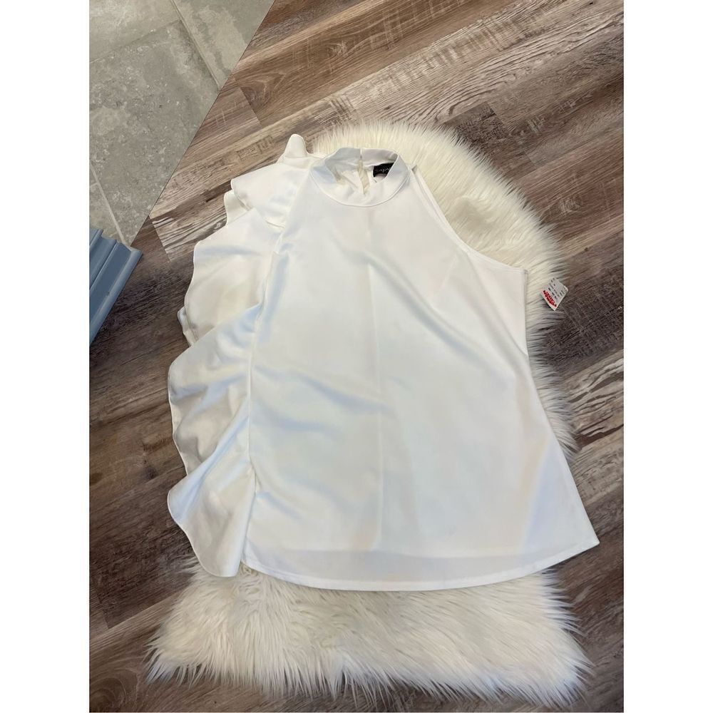 Say Anything cream boutique style halter top with side ruffle women’s 1X